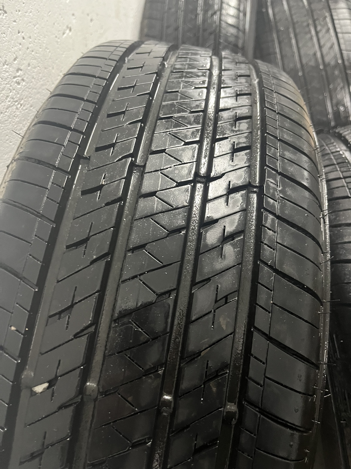 Honda CRV - Bridgestone Tires & Rims 235/65/R17 - photo 3