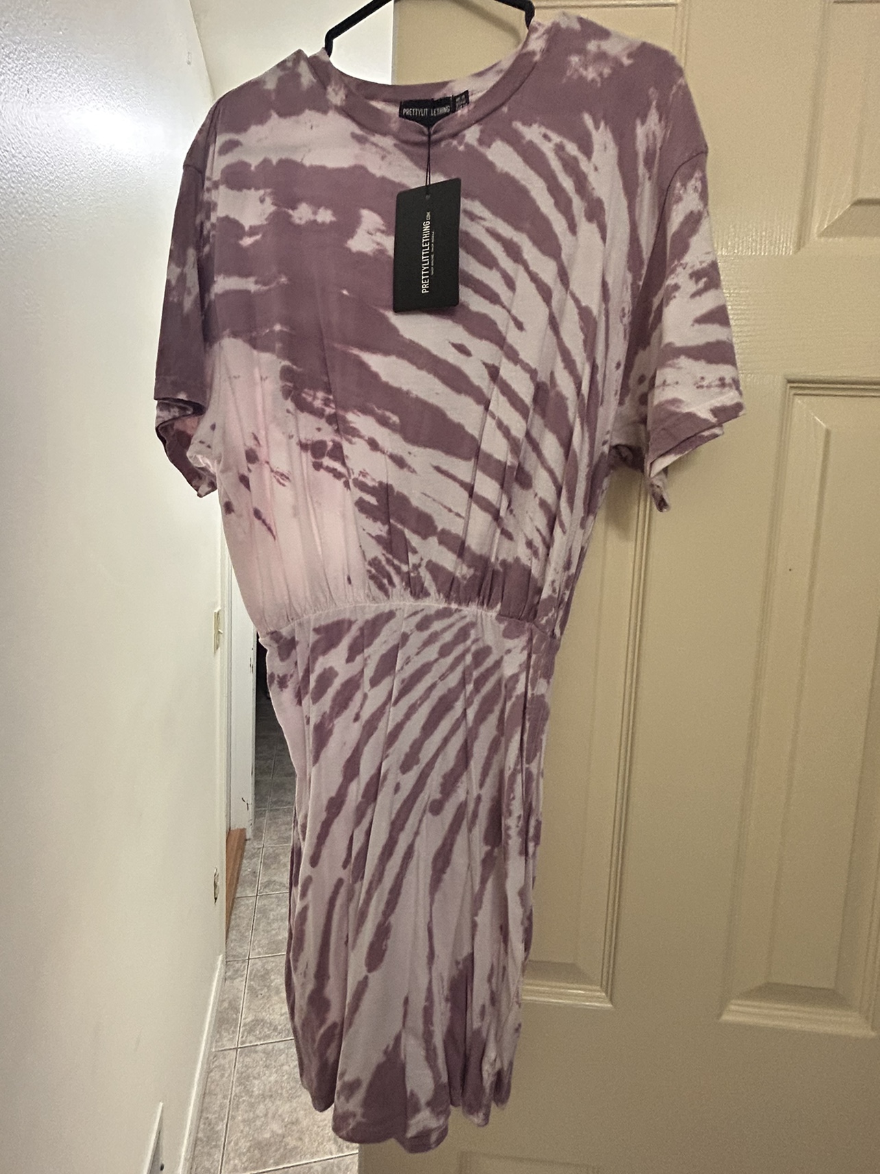 BNIB: PRETTY LITTLE THING DRESS thumbnail