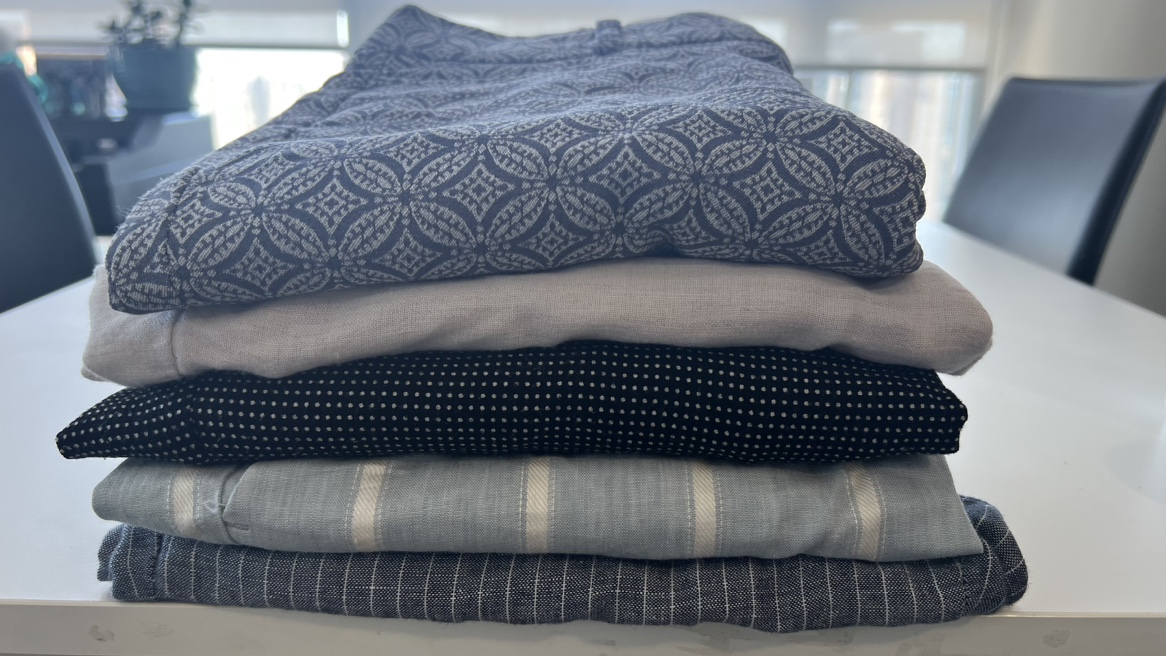 5 Banana Republic dress pants all for $20⚽️ thumbnail