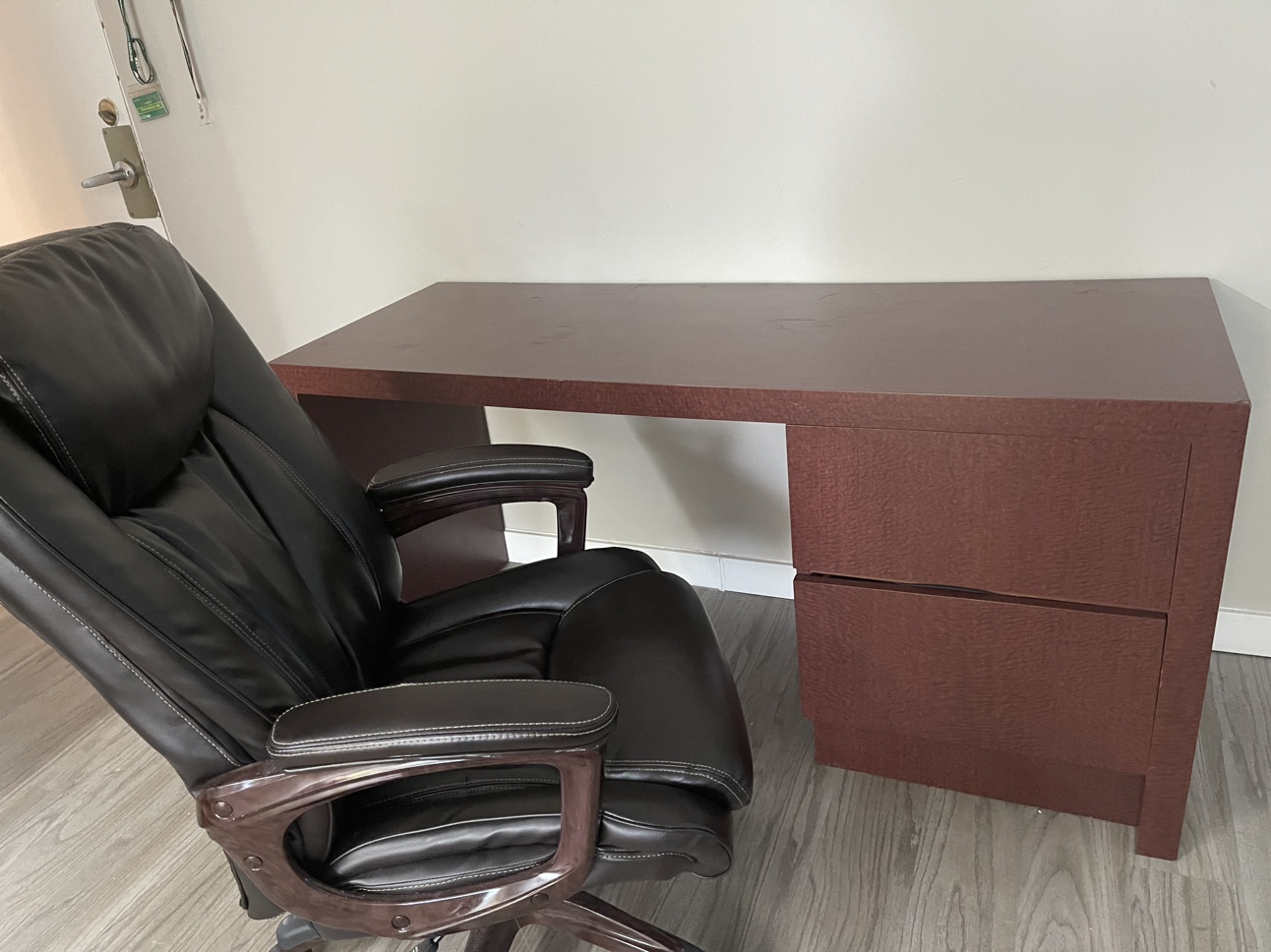 Computer tables