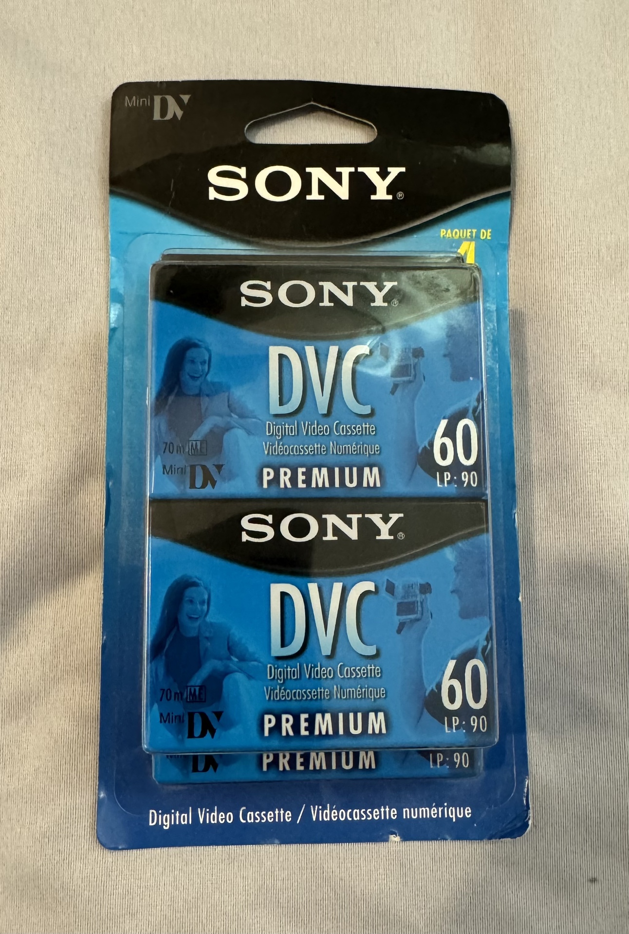 Sony DVC mini-DV 60 min video cassettes (4 pack) thumbnail