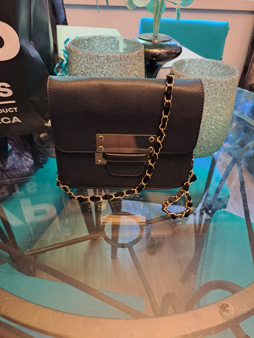 Forever 21 black purse thumbnail