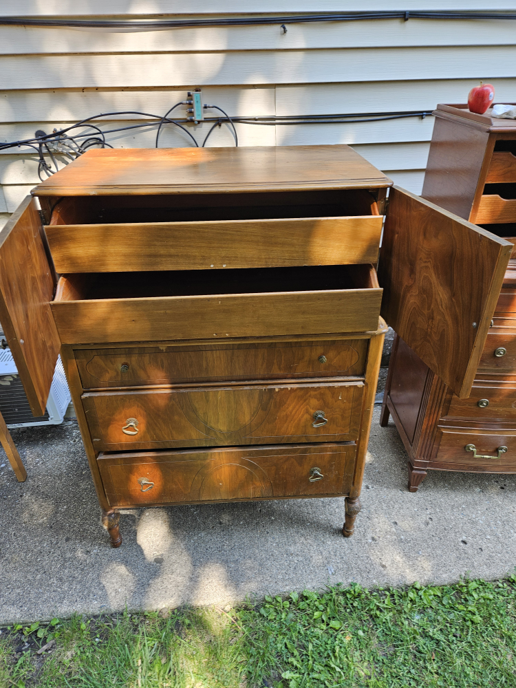 solid wood vintage dresser - photo 3