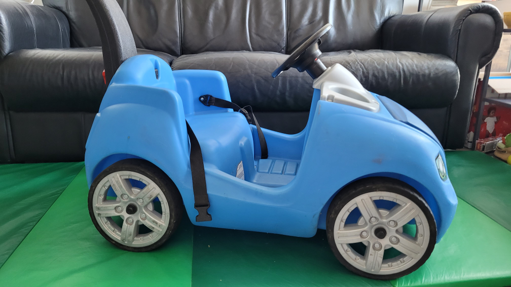 Blue push ride-on car for toddlers. Move sale! - photo 5