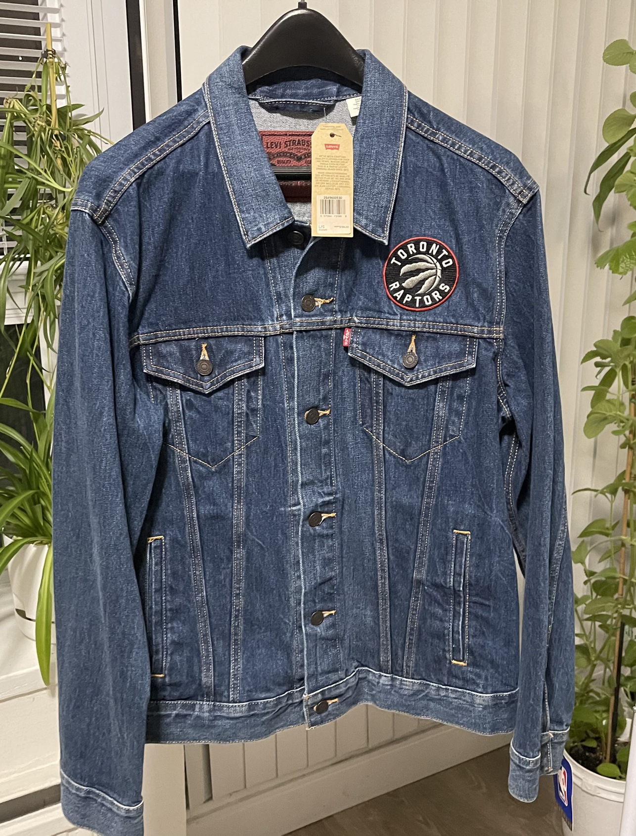 Repriced from $120 to $80Levi’s Jacket Toronto Raptors NBA thumbnail