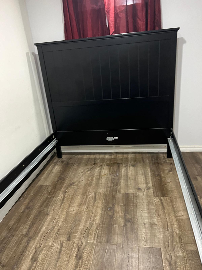 Solid wood bed frame Queen size - photo 2