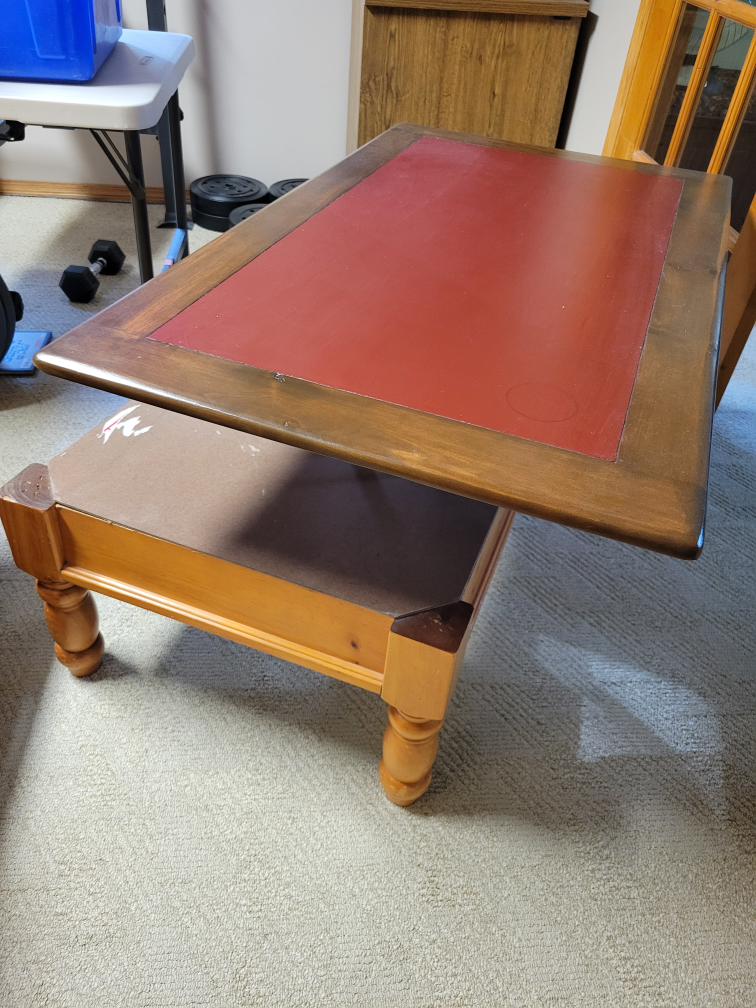 Lift top coffee table