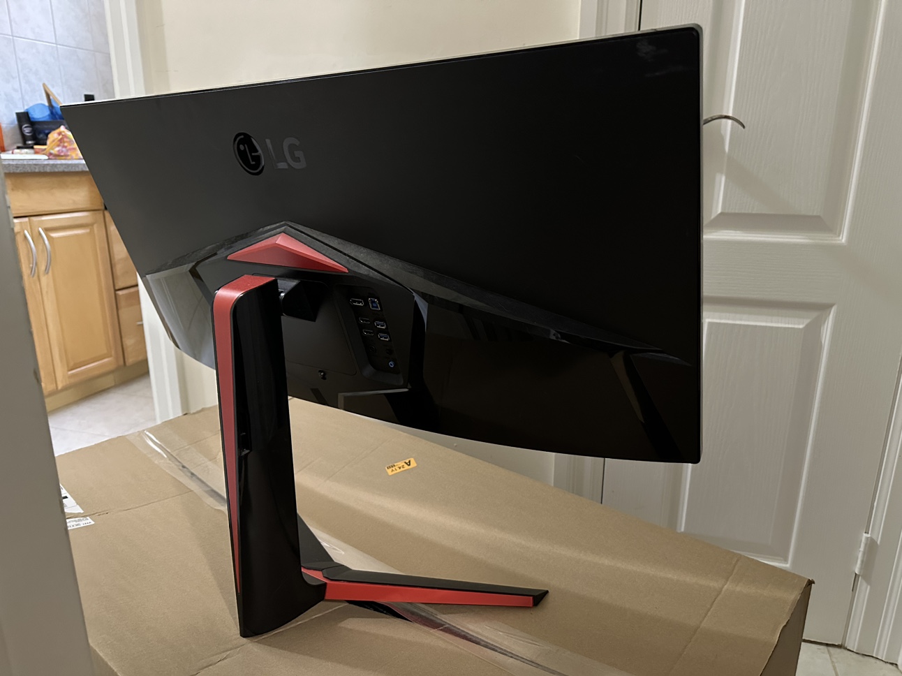LG Ultrawide 34 inch 144hz Gaming Monitor - photo 3