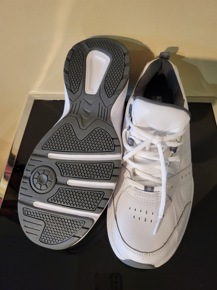 Kirkland Signature Men’s Athletic Memory Foam Sneakers image indicator(3)