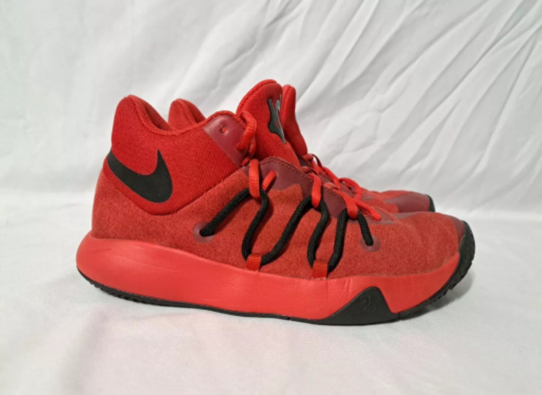 Nike KD Trey 5 Basketball Shoes - photo 3