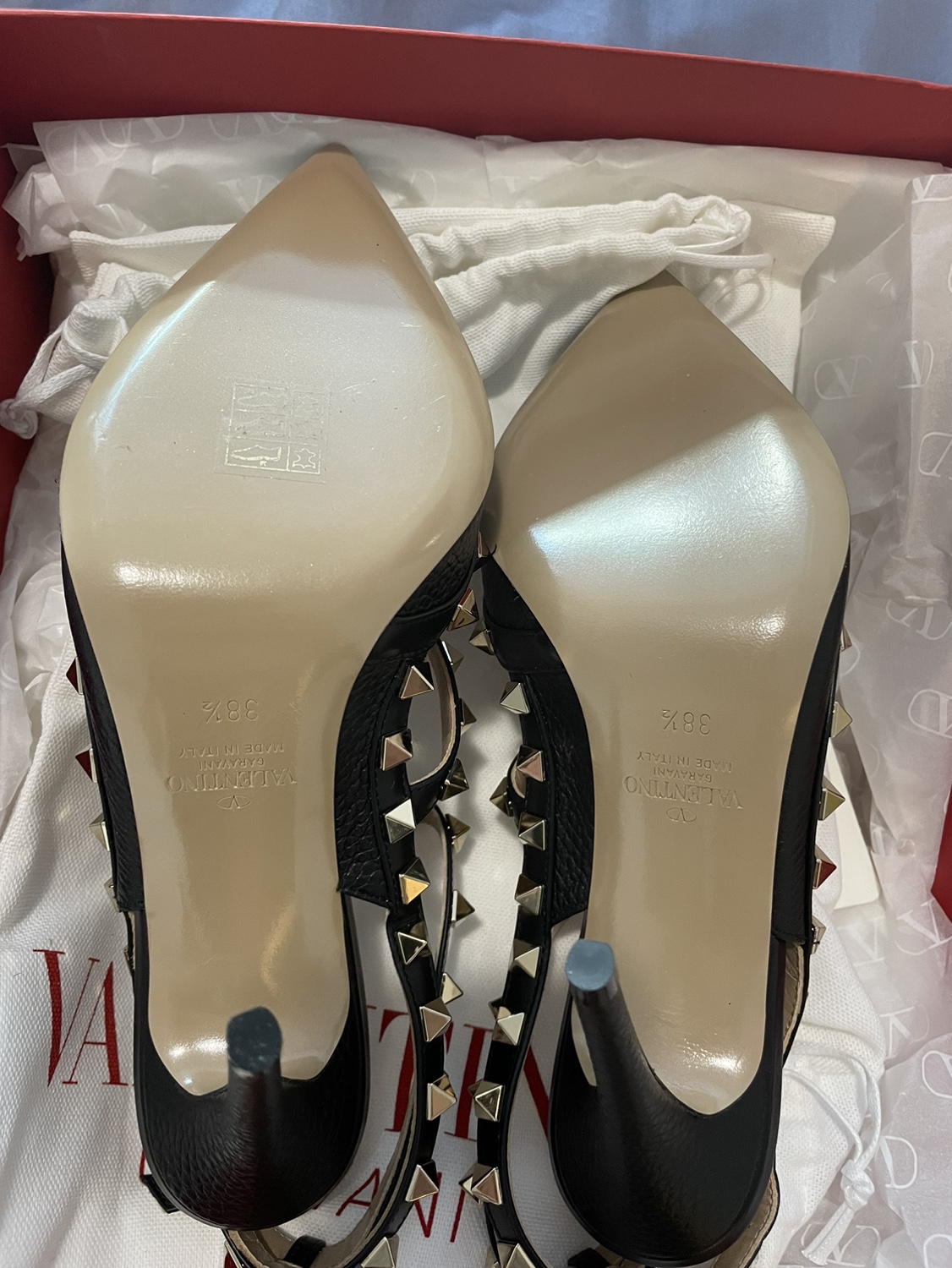 Valentino Garavani Rockstud Heels 38.5 (fits as 7 or 7.5 US) - photo 3