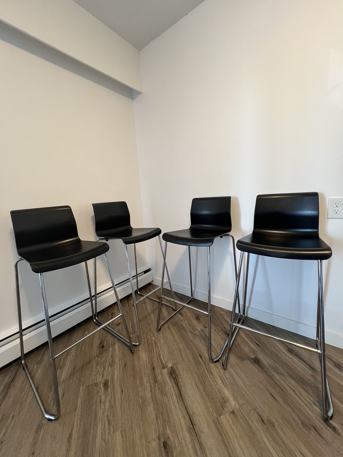 4 BAR CHAIRS thumbnail