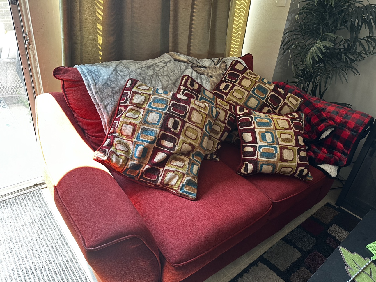LOVESEAT - photo 2