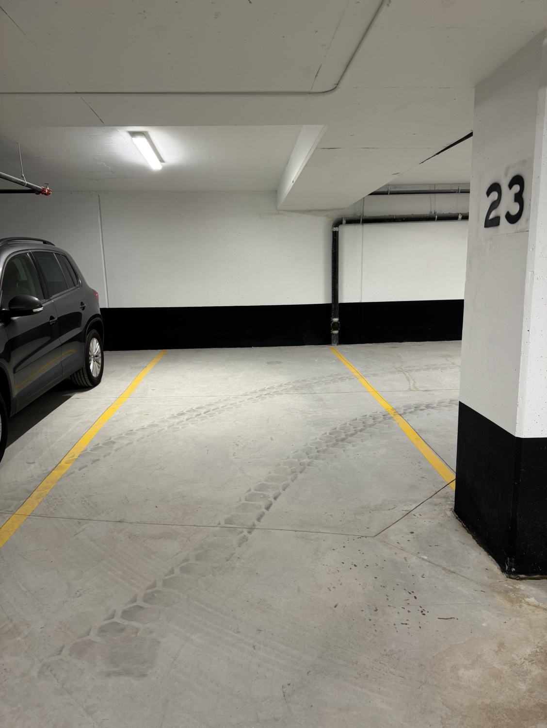 Parking-543 Richmond St W image indicator(2)