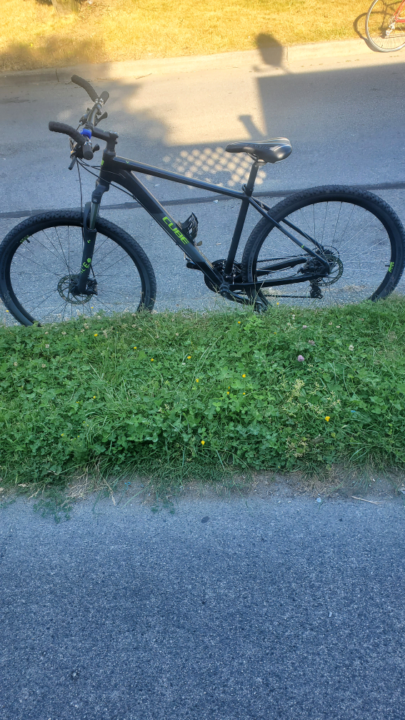 Cube mountain bike thumbnail