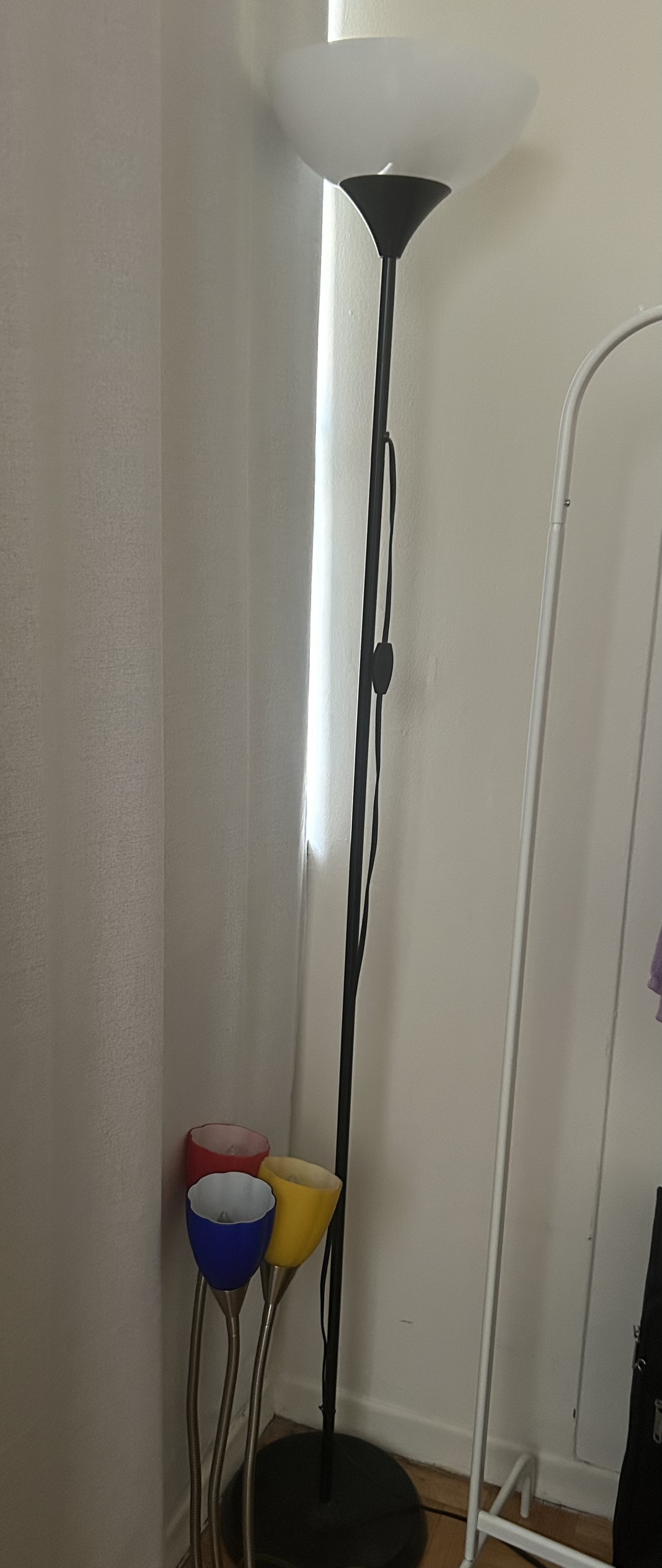 IKEA - Floor uplighter image indicator(2)