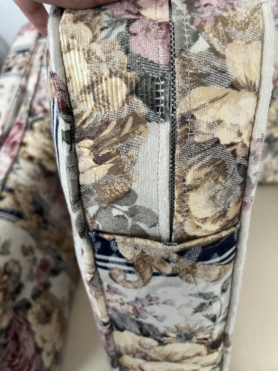 3-Seater Couch/ Sofa image indicator(10)