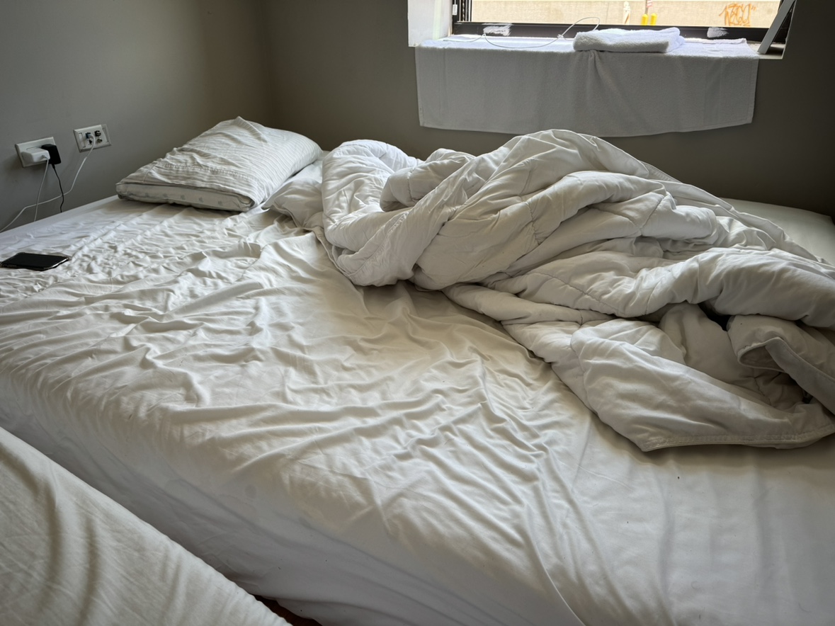 queen mattress - photo 2