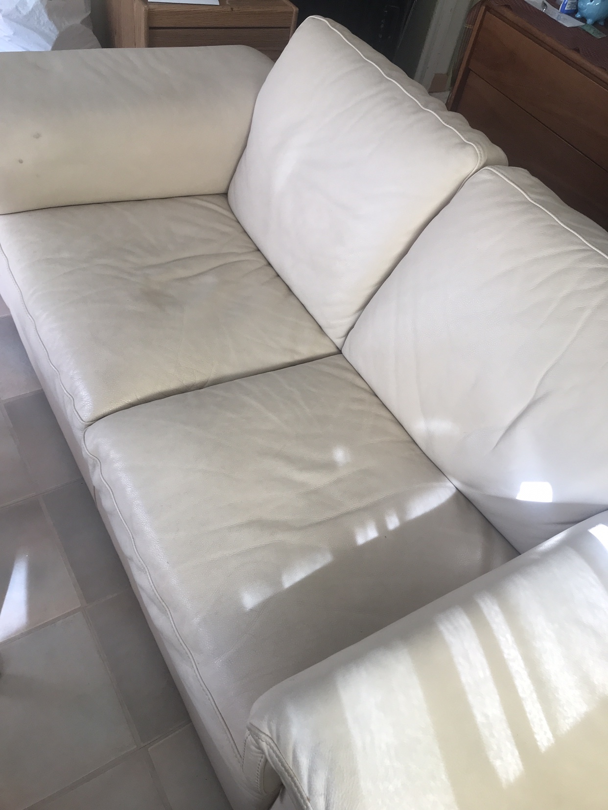 FREE White Italian Leather sofa - photo 3