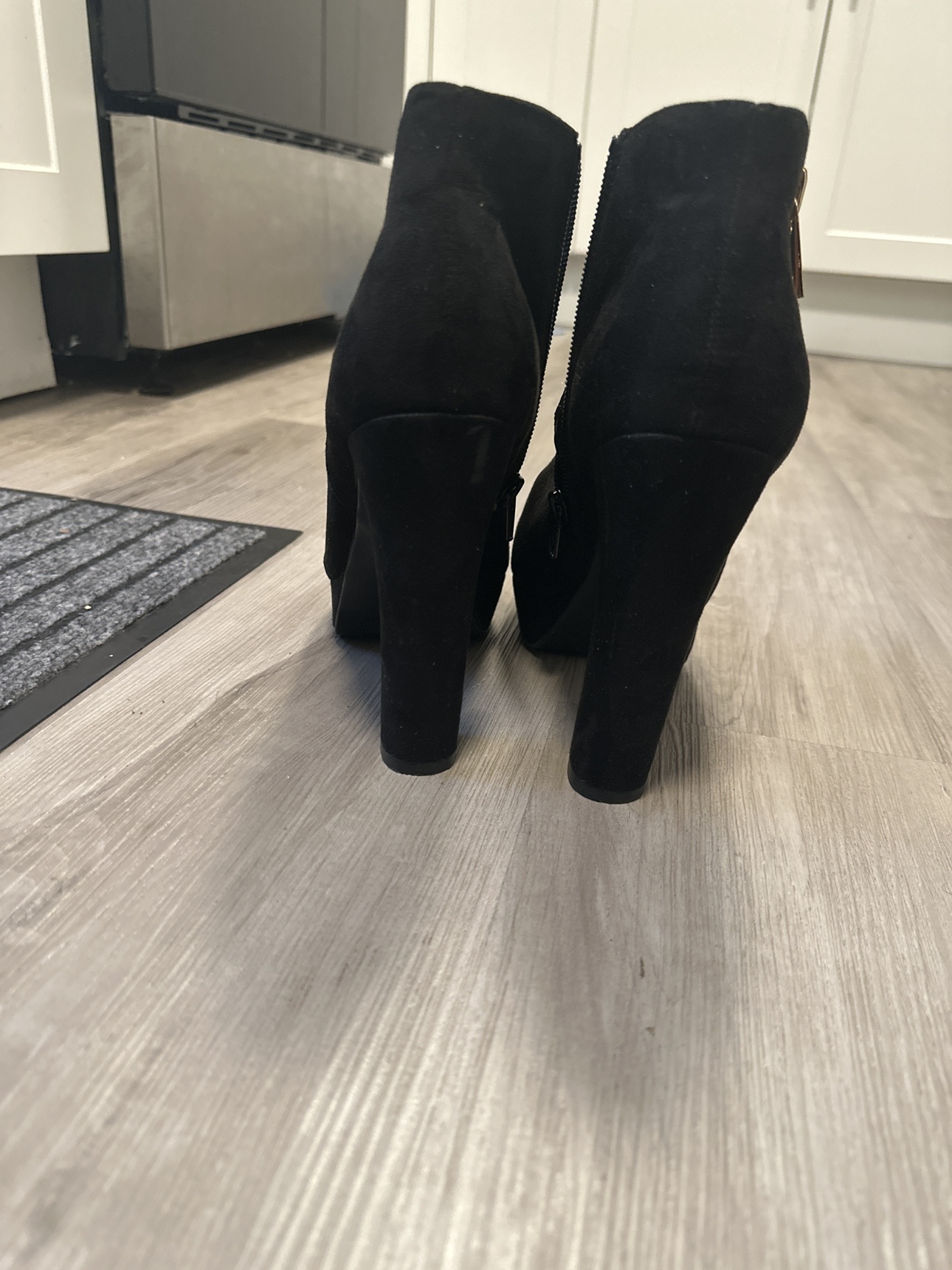 New Aldo Suede Heels image indicator(2)