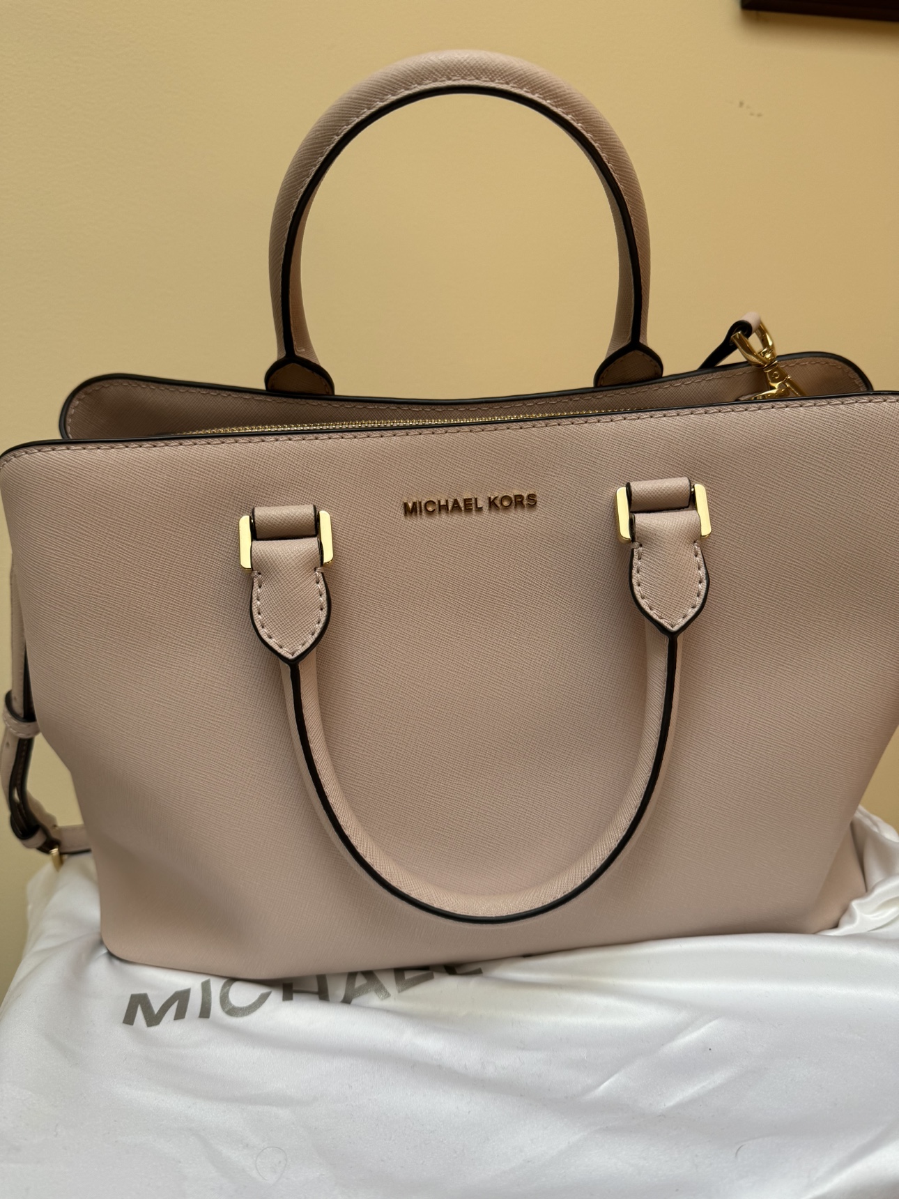 Micheal Kors blush pink handbag thumbnail