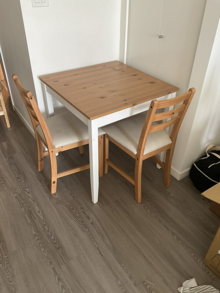 Ikea dining table + 2 chairs - photo 3
