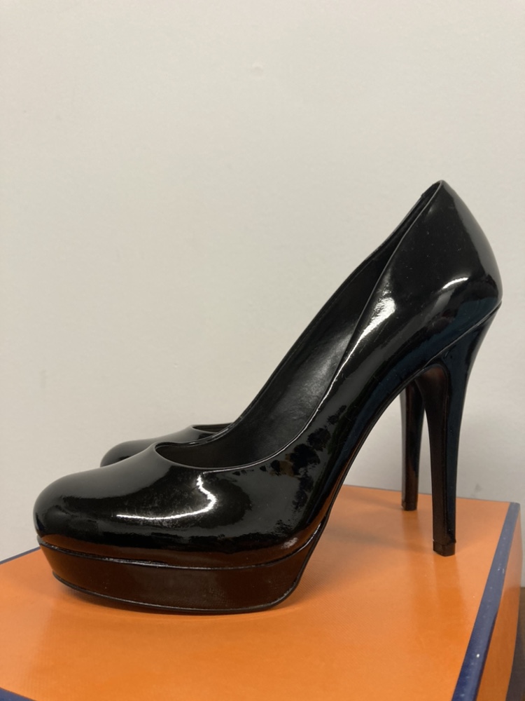 Arturo Chiang Black Heels - photo 2