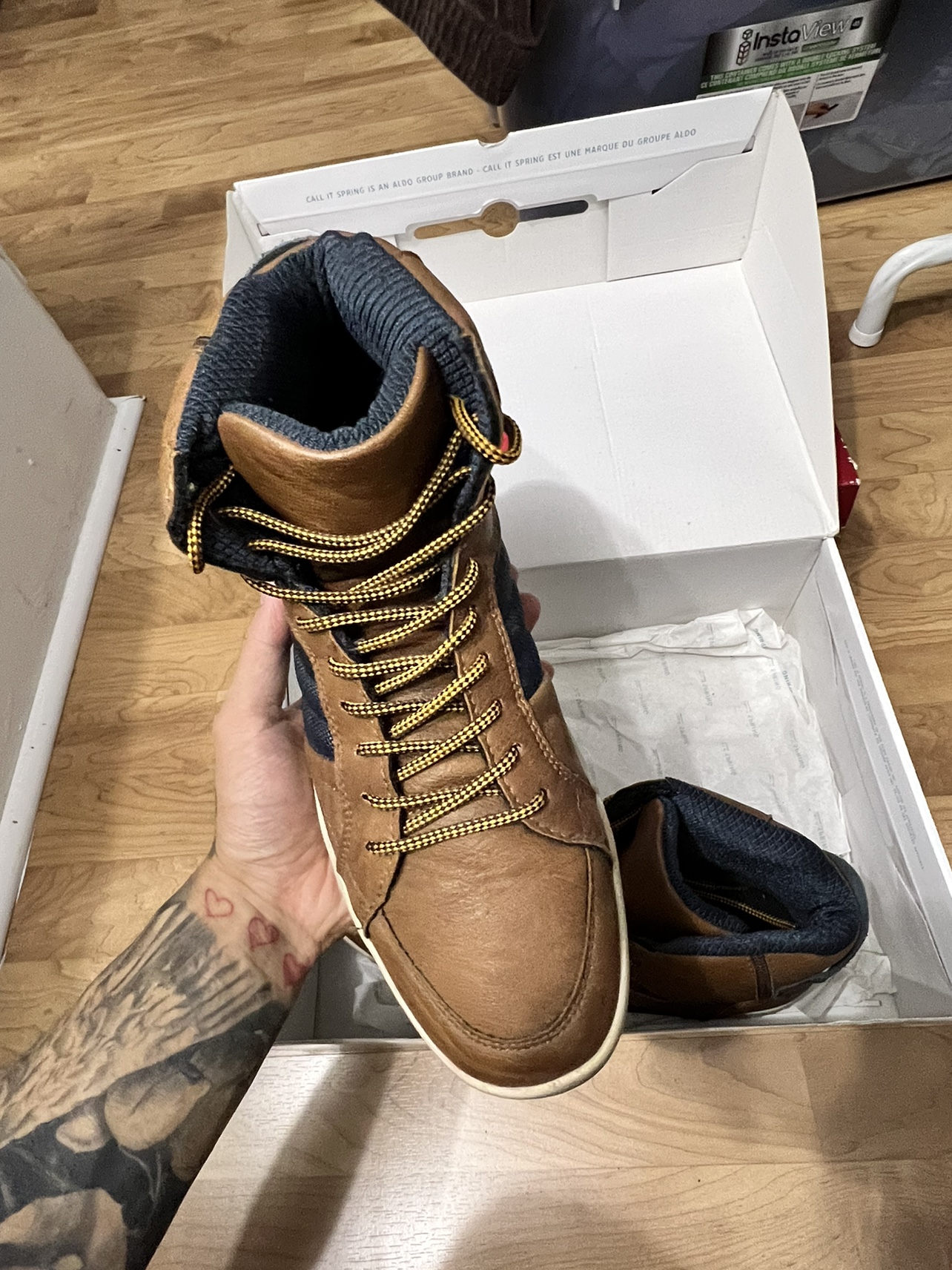 Call it spring sneaker - size 11 image indicator(2)