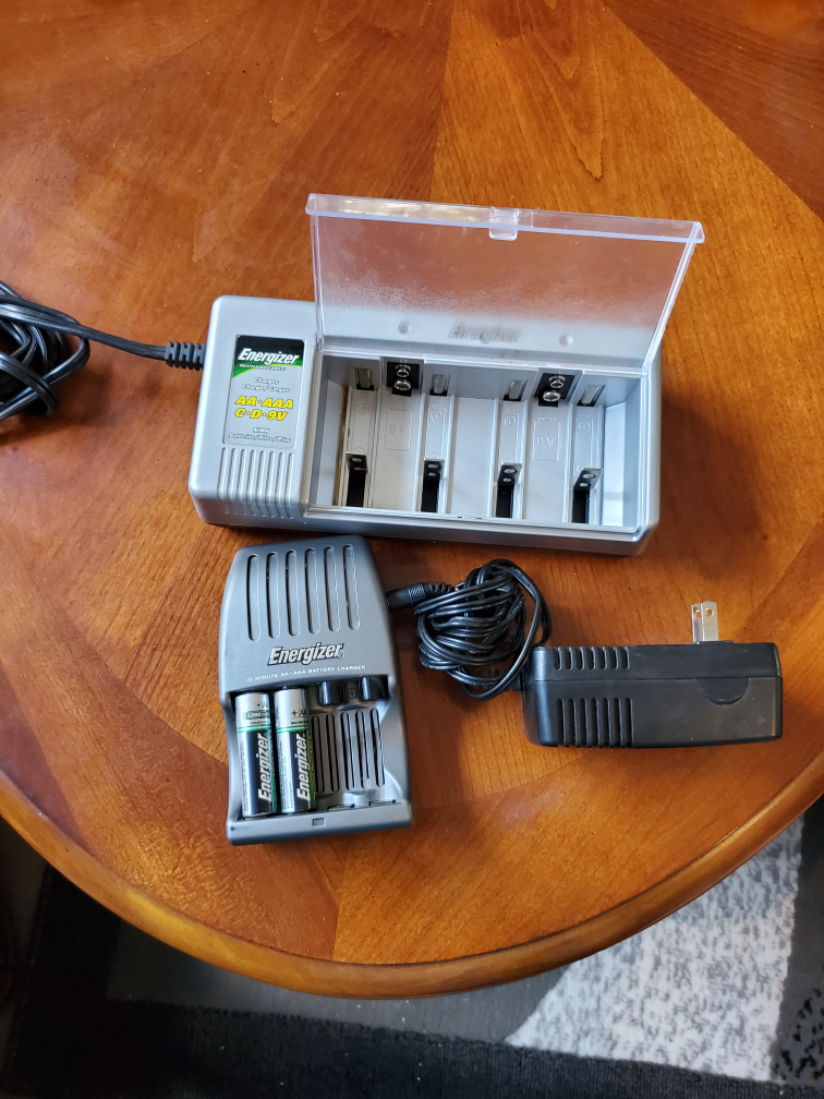 Rechargeable battery charging stations thumbnail