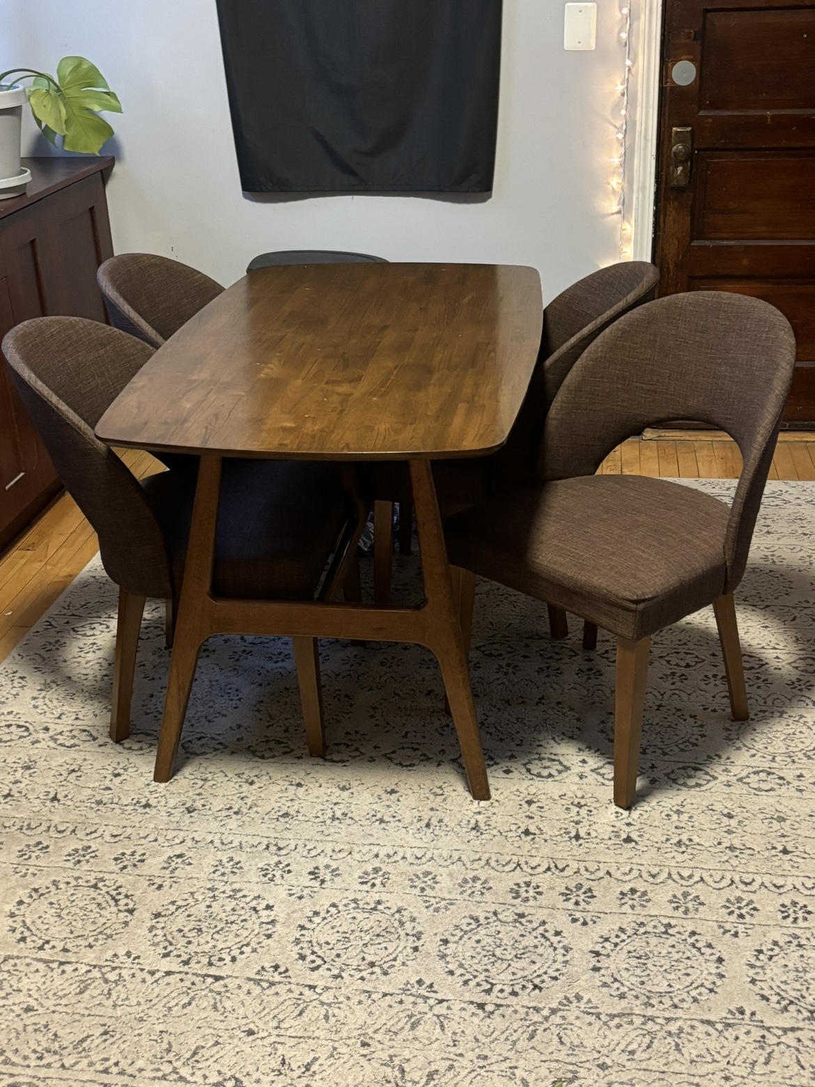 MCM Dining Table w/ 4 Chairs - photo 2