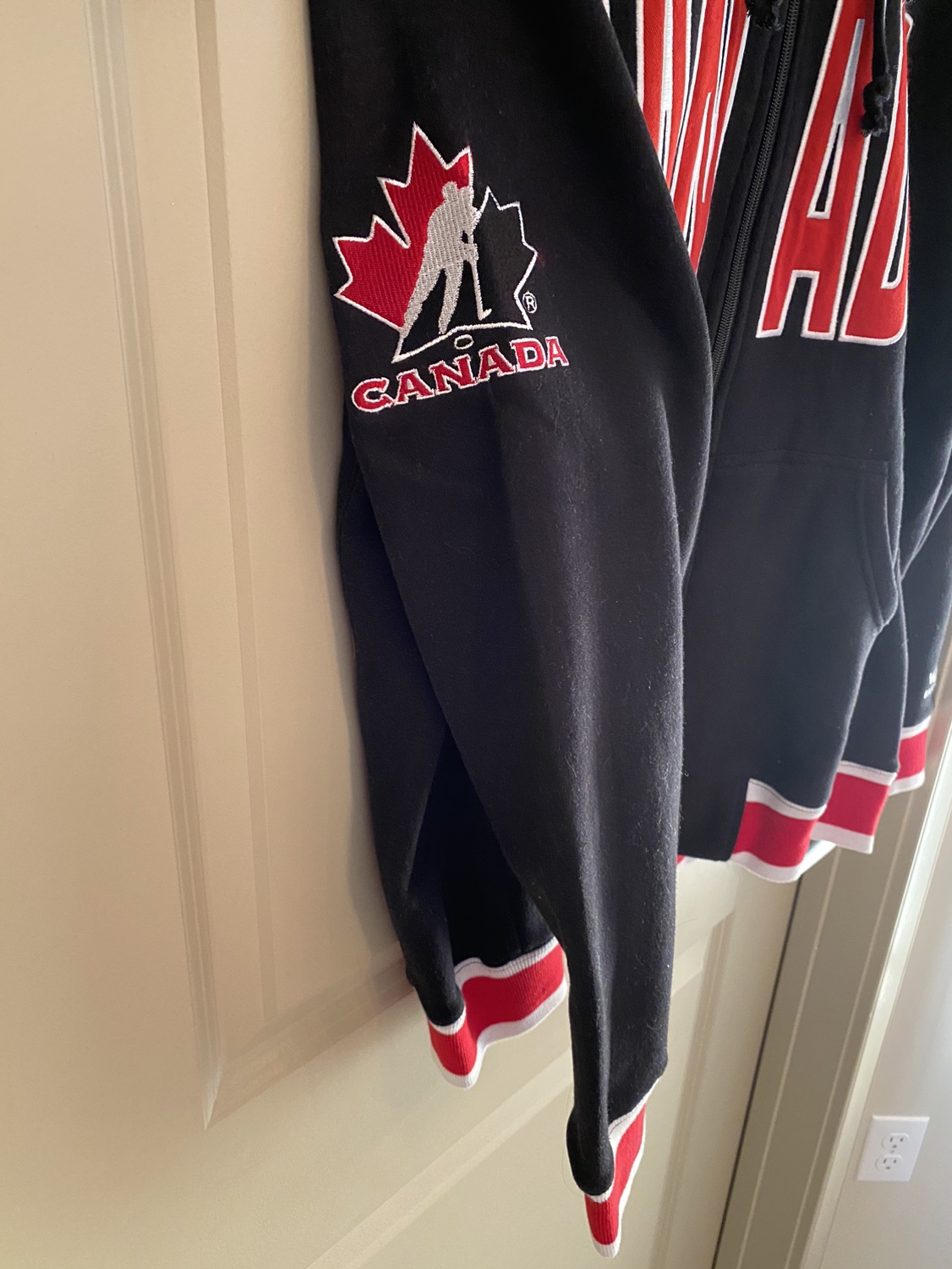 Men’s Hockey Canada Zip-up Hoodie - photo 3