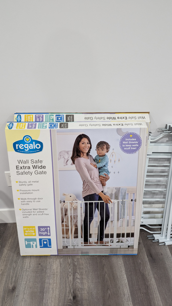 Regalo Wall-Safe Extra Wide Safety Gate