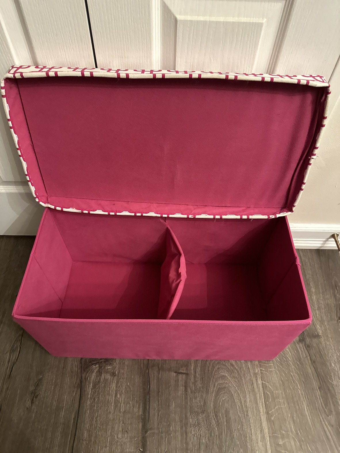 Compact Sturdy Convertible Storage Ottoman - photo 3
