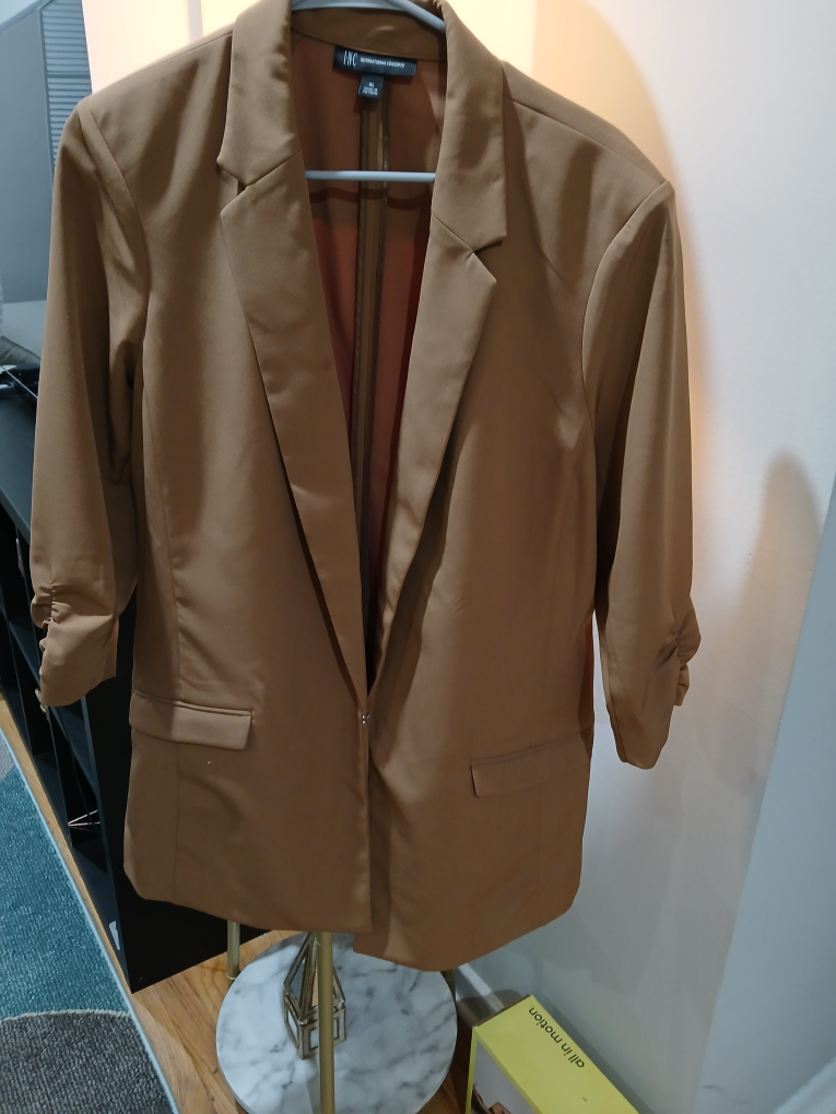 xl brown INC blazer