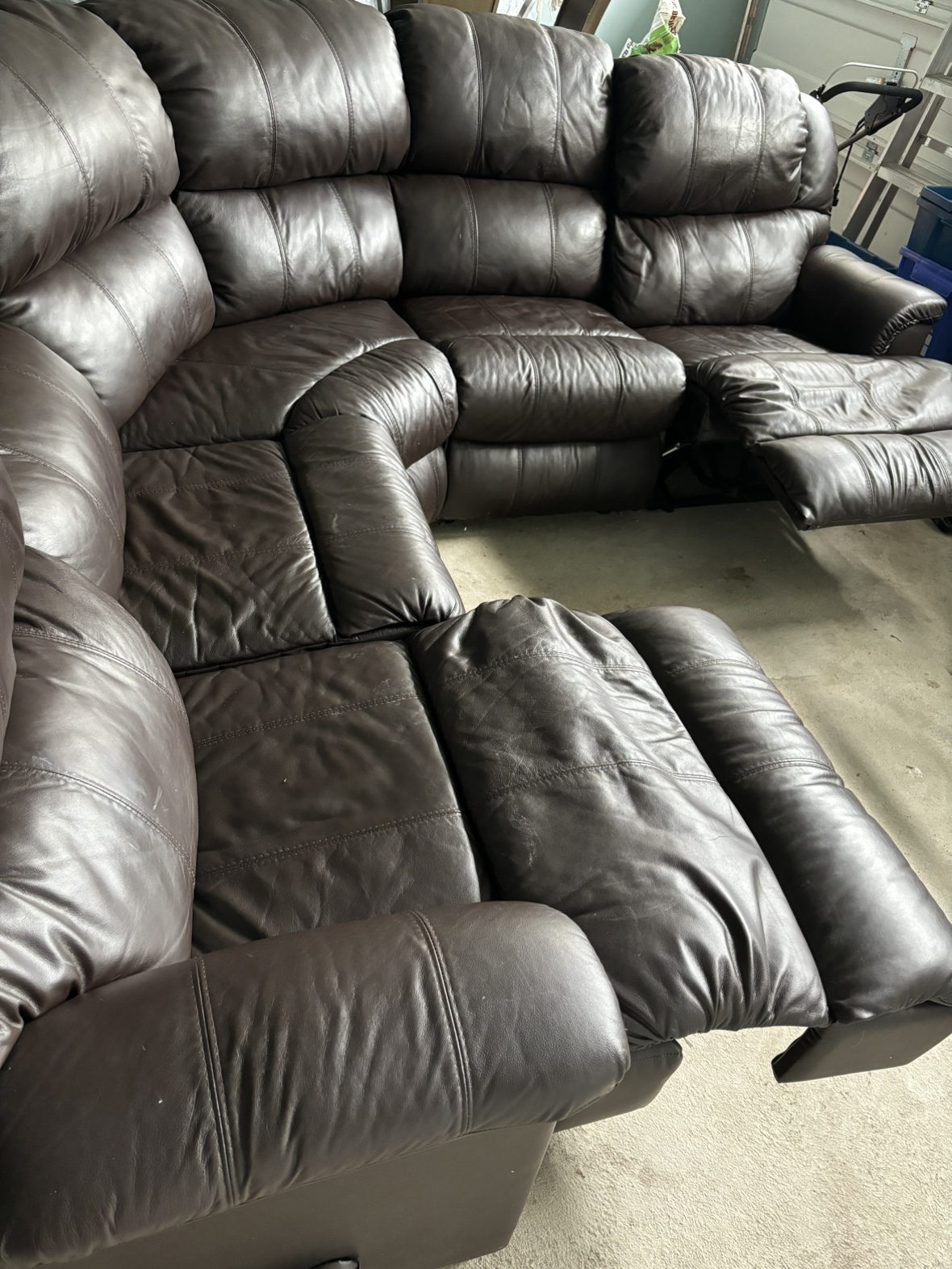 5 Seater Leather Sectional reclining Sofa for sale thumbnail