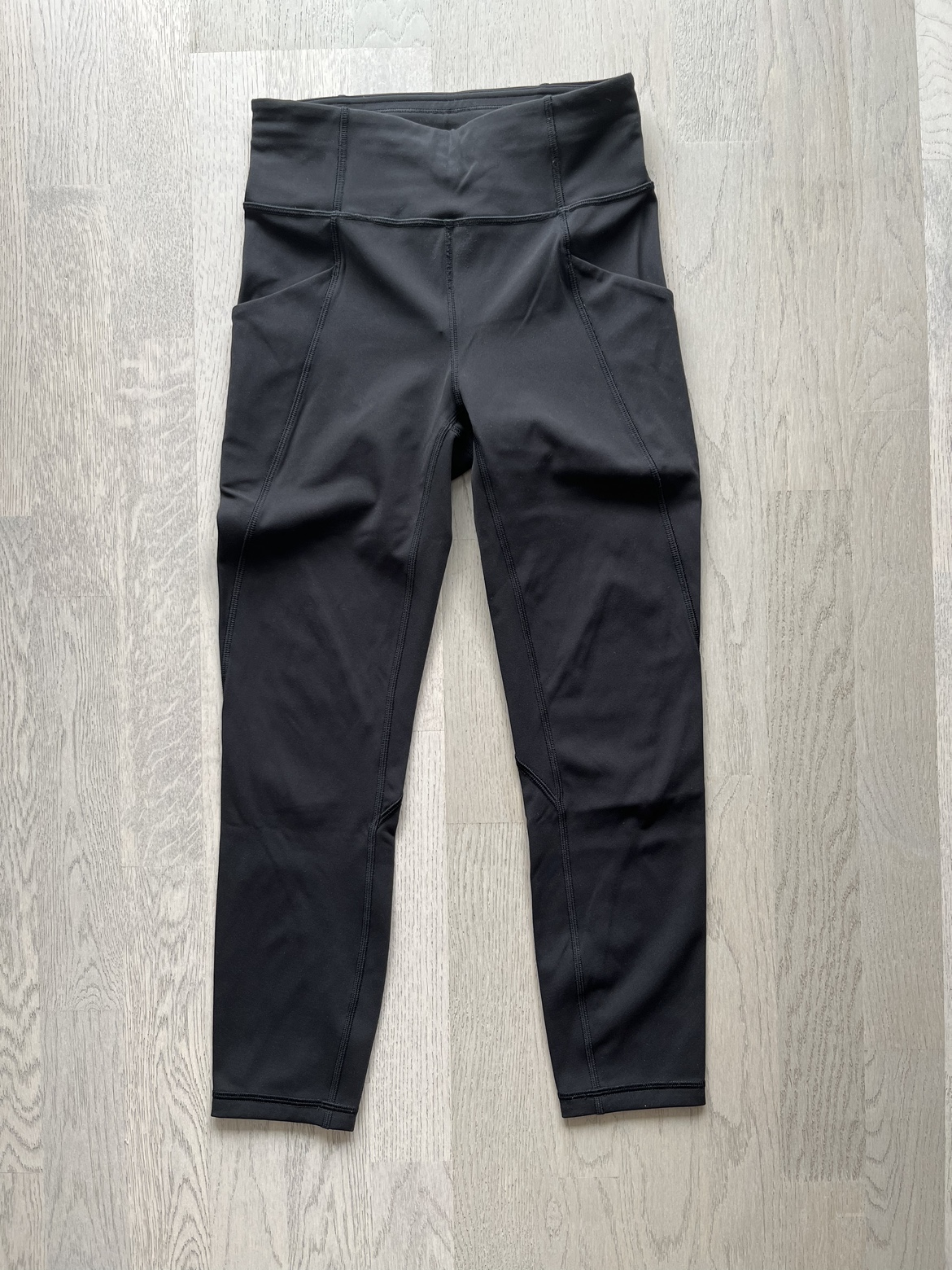 Lululemon Wunder Train High-Rise Crop 23” Leggings