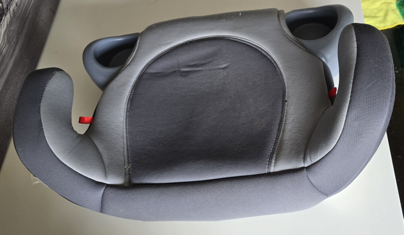 Diono Booster Seat - photo 2