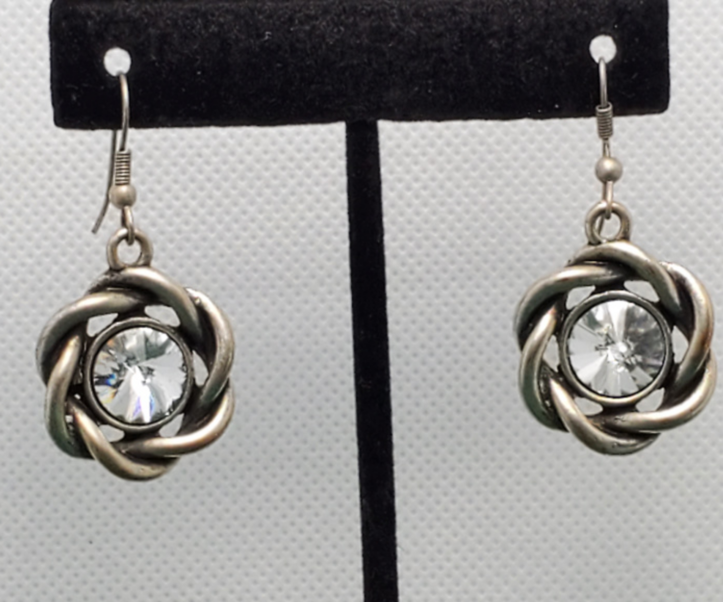 #117 Vtg. Earings thumbnail