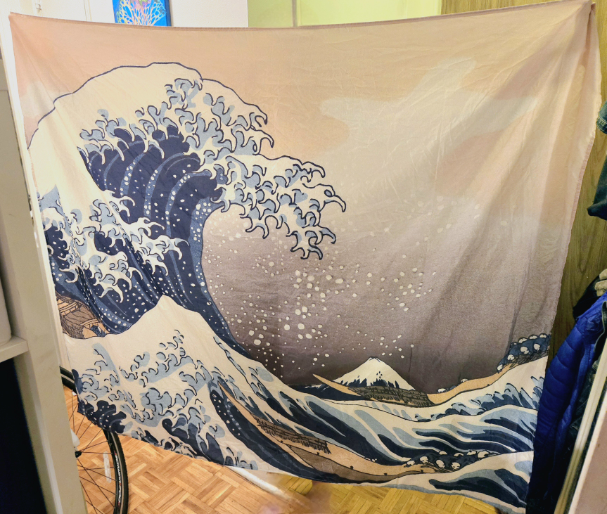 The great wave of Kanagawa Japanese tapestry thumbnail