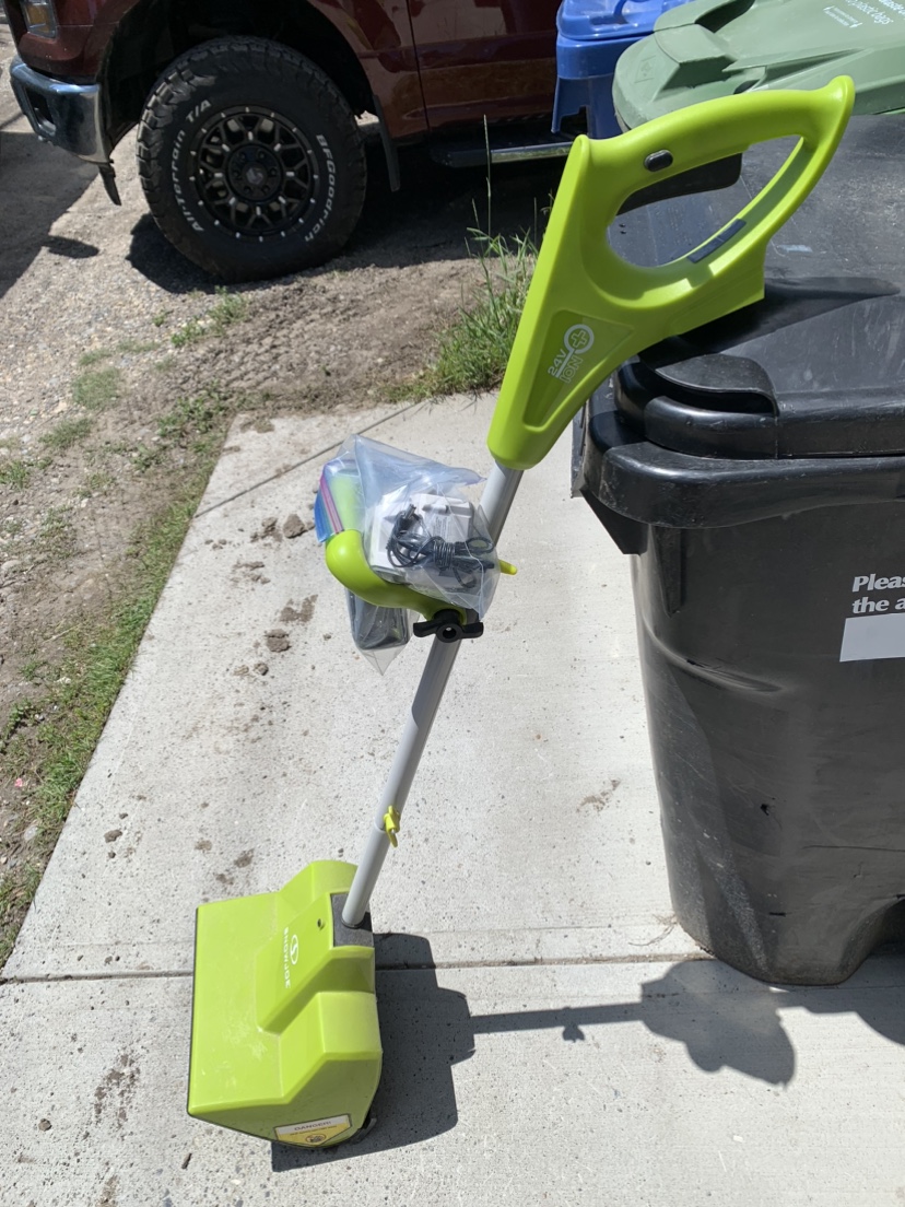 Snowjoe electric snow shove