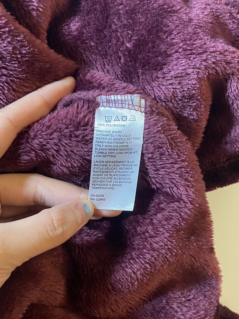 MUST GO ASAP!!! Long velour bath robe, soft and thick material image indicator(5)