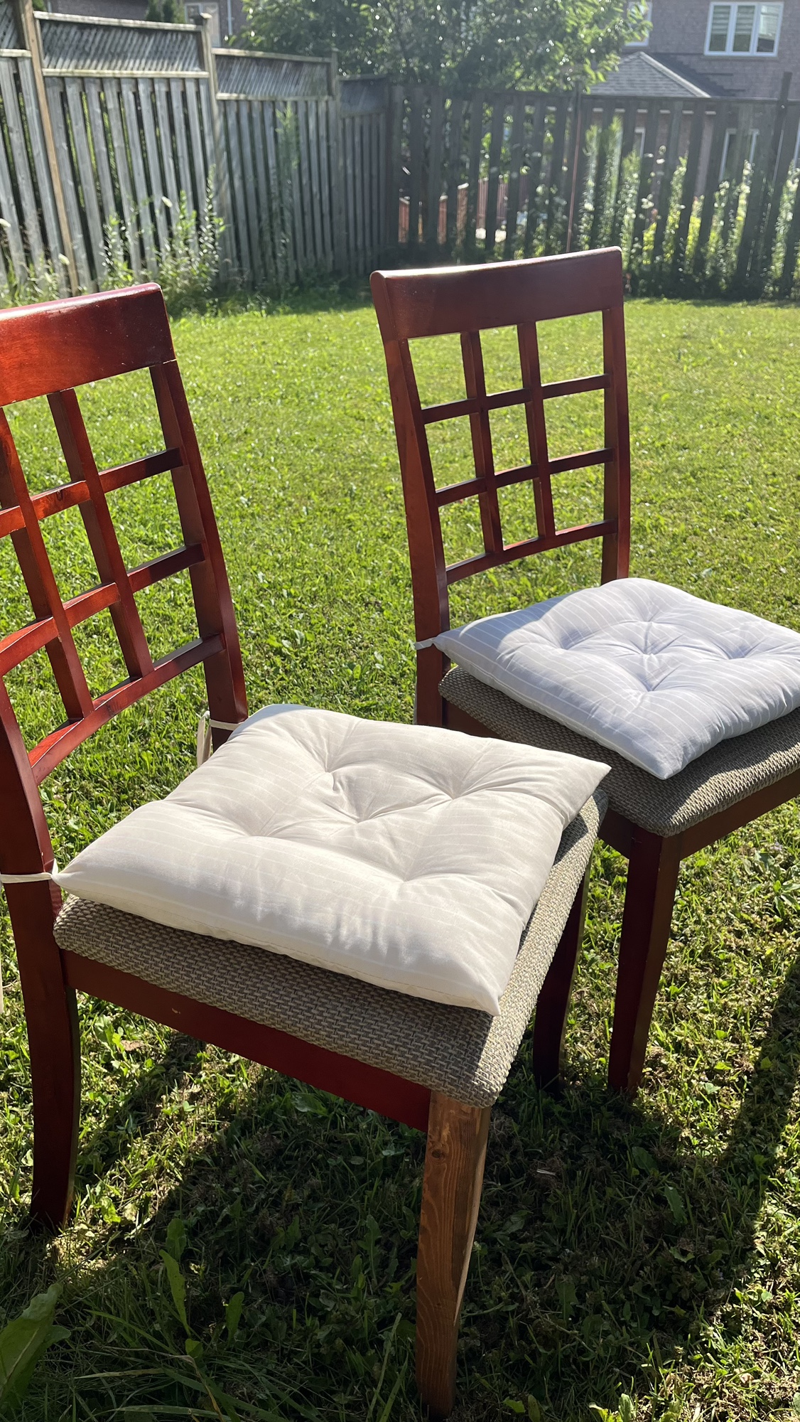 2 Dining Table Chairs Available image indicator(5)