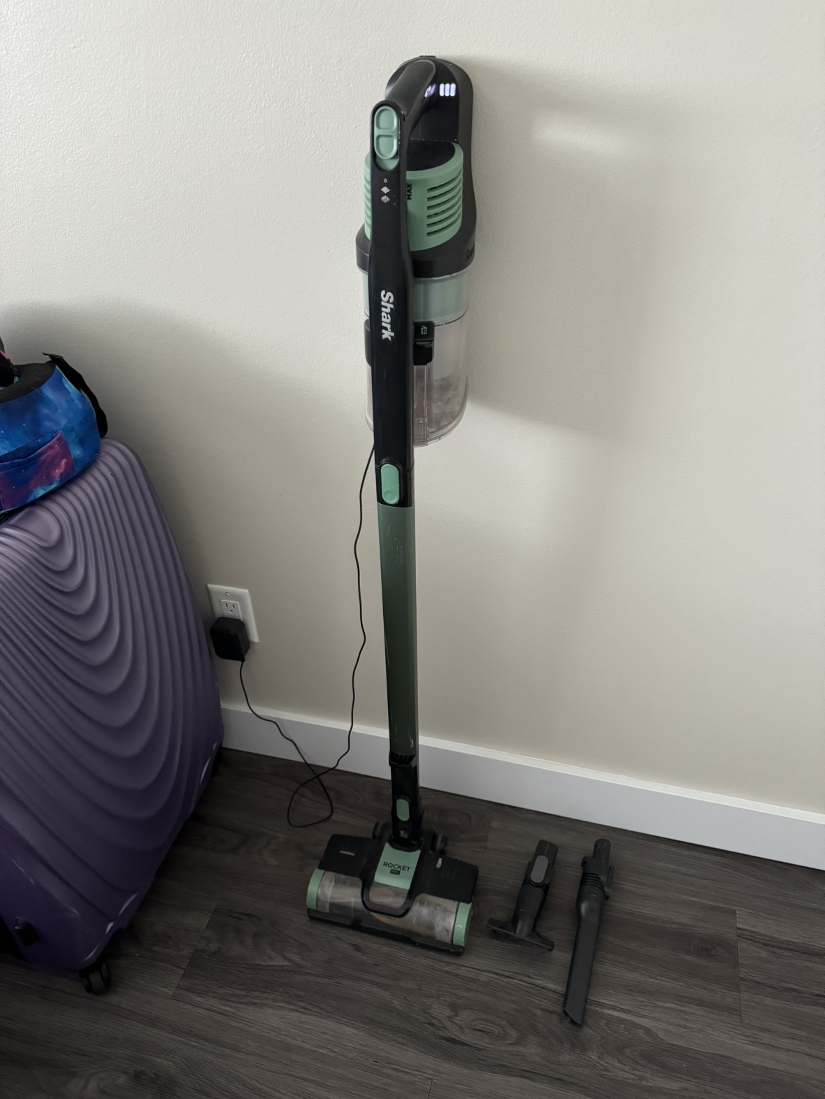 Urgent sale! Sharp vacuum Rocket Pro mint
