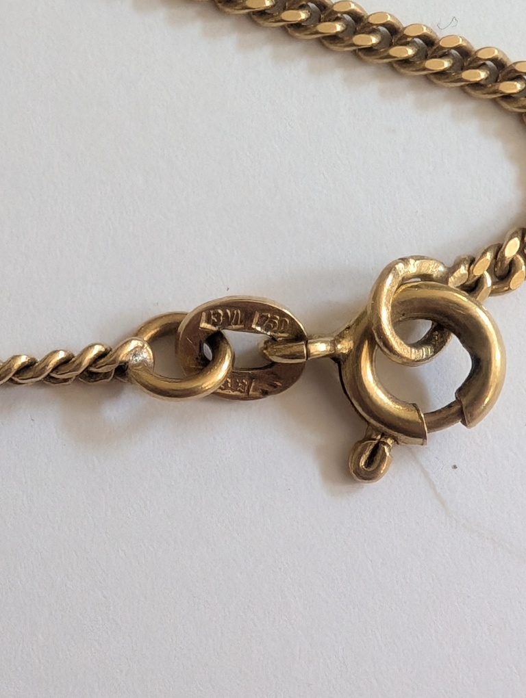 Solid 18 Karat Gold Mother Mary Necklace - photo 5