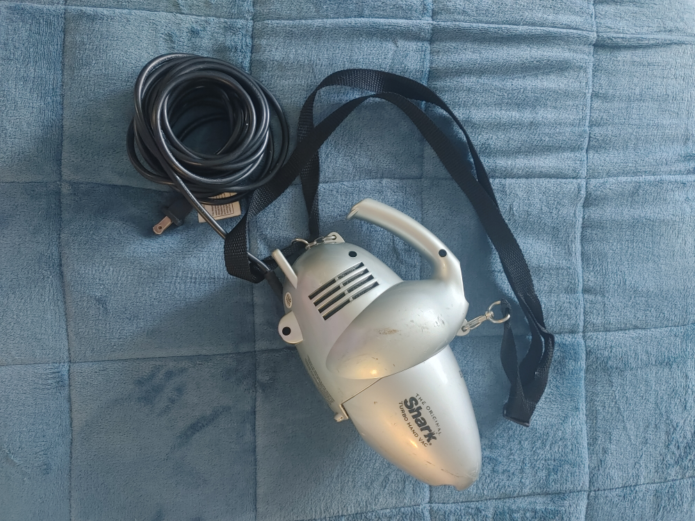 Handheld Vacuum thumbnail