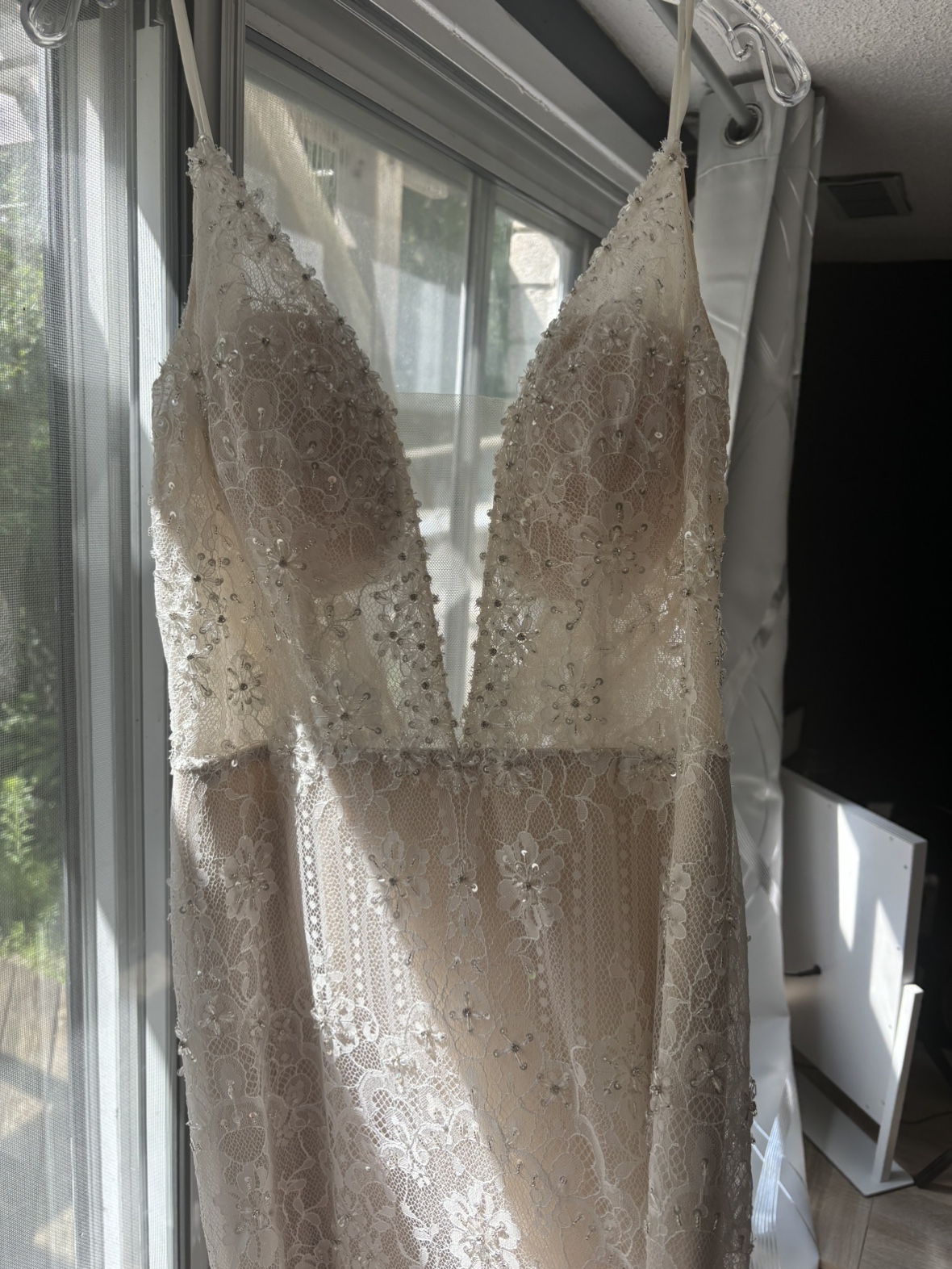 Wedding Dress *Never Worn*