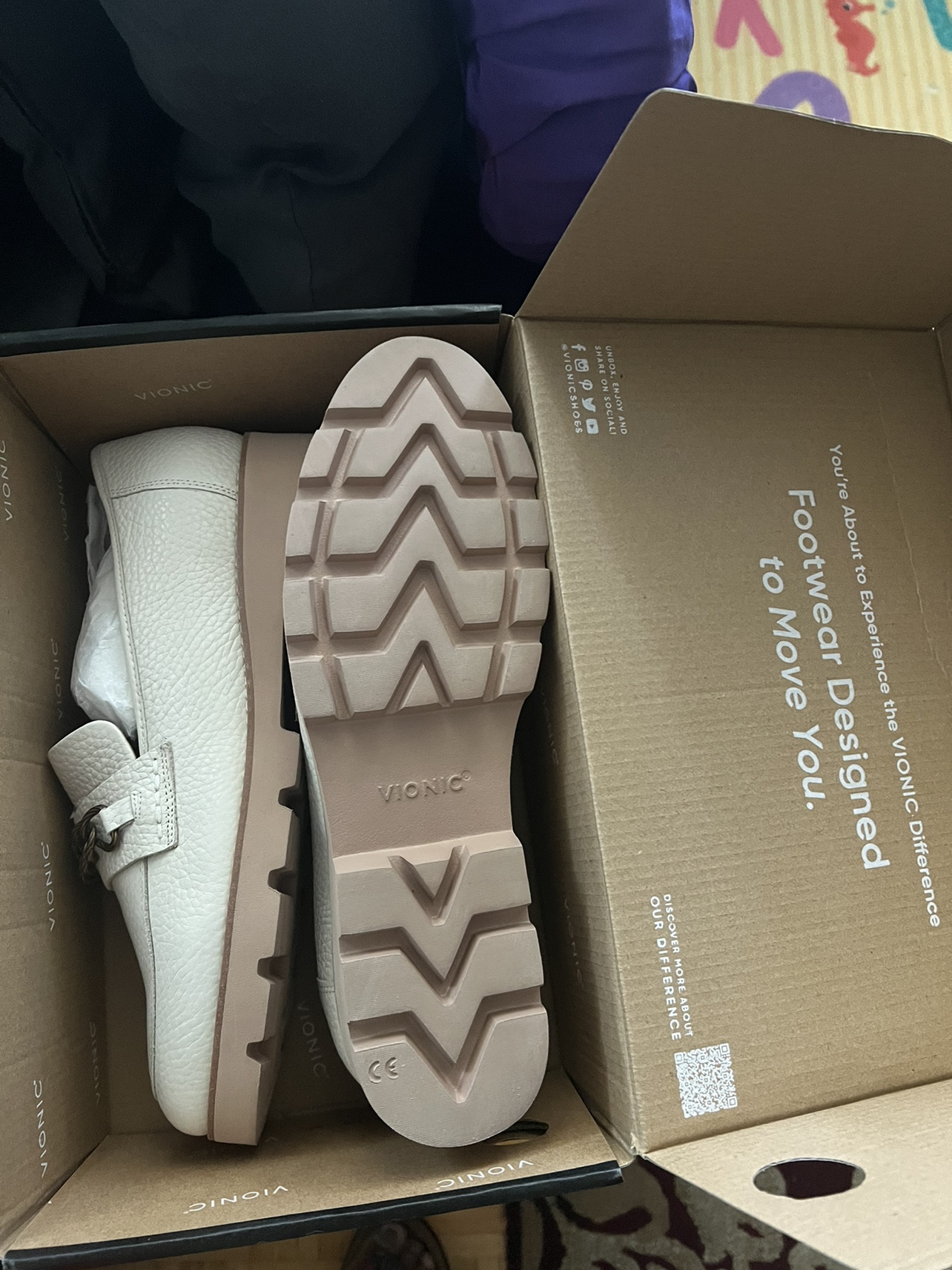 Experience the VIONIC Difference image indicator(4)