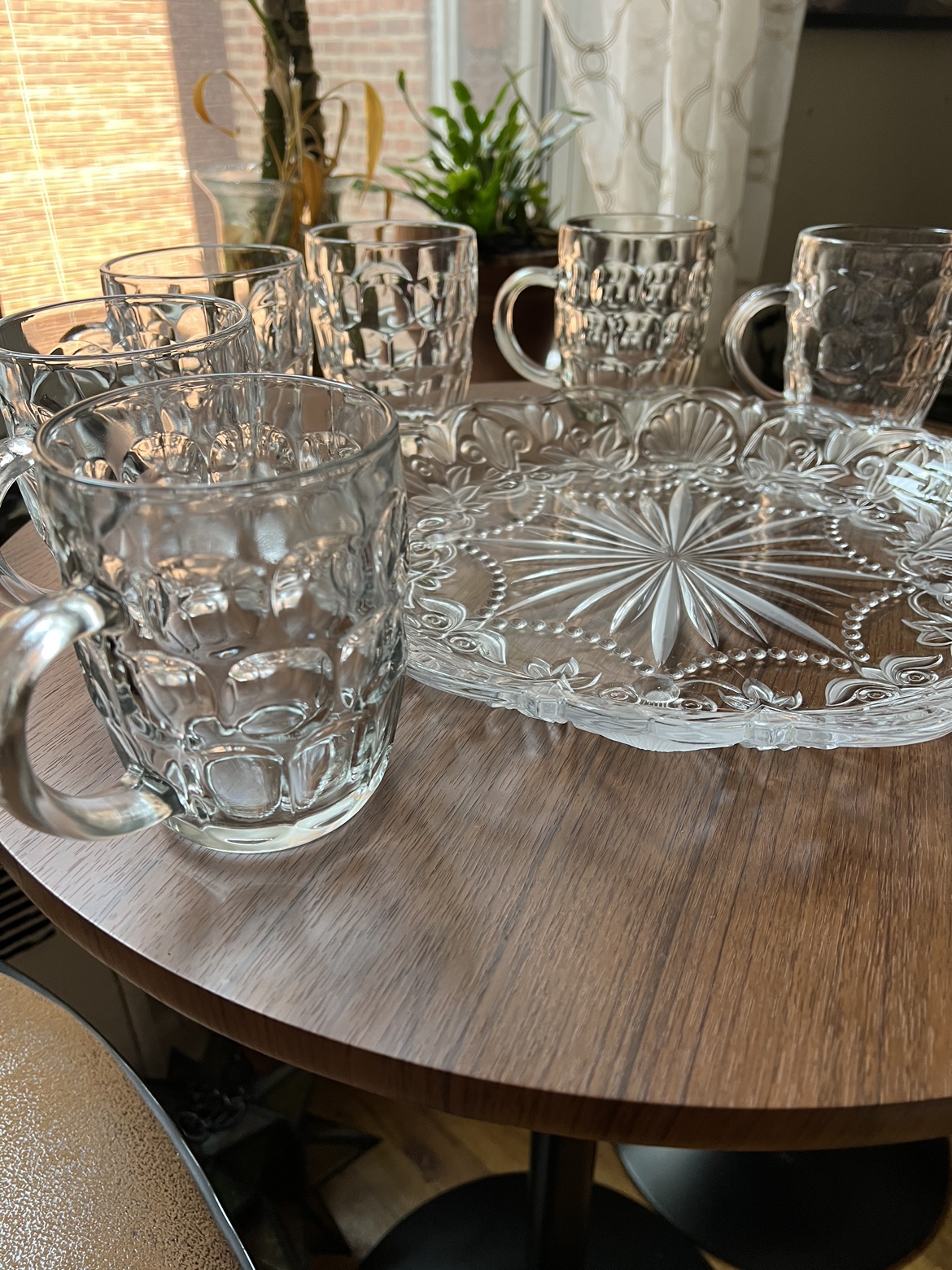 Glass beer mugs with glass tray 7 pieces image indicator(7)