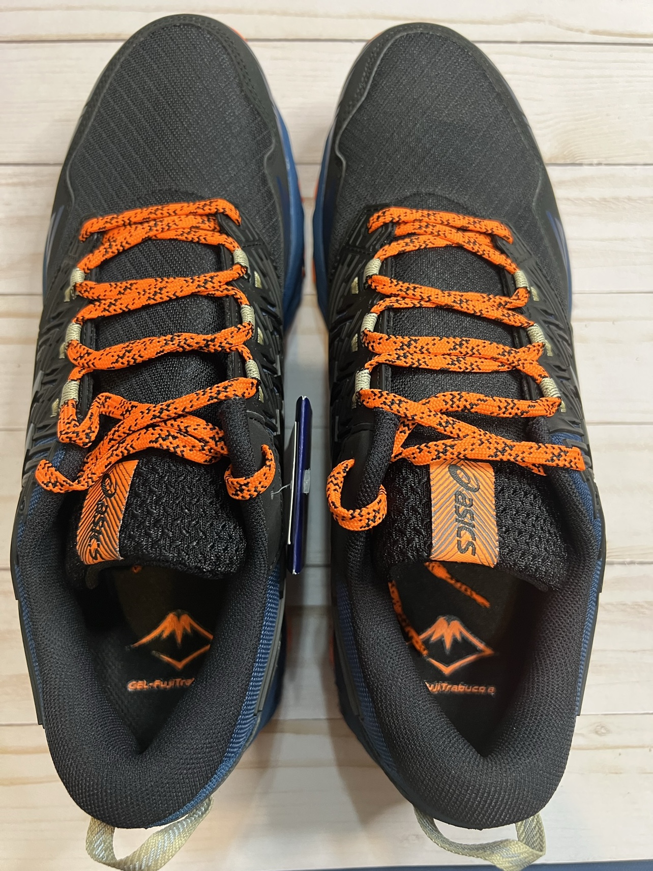 New Asics Trail Running Shoes Size 10