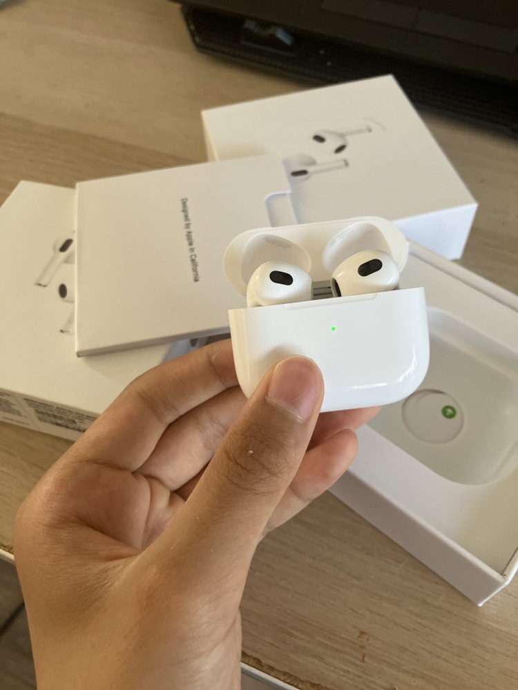 (authentic)AirPods 3rd gen brand new comes with everything - photo 2
